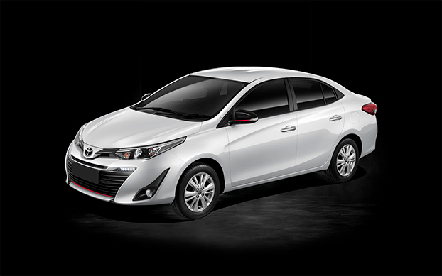 Totota - Yaris / Rent A Car Peru 